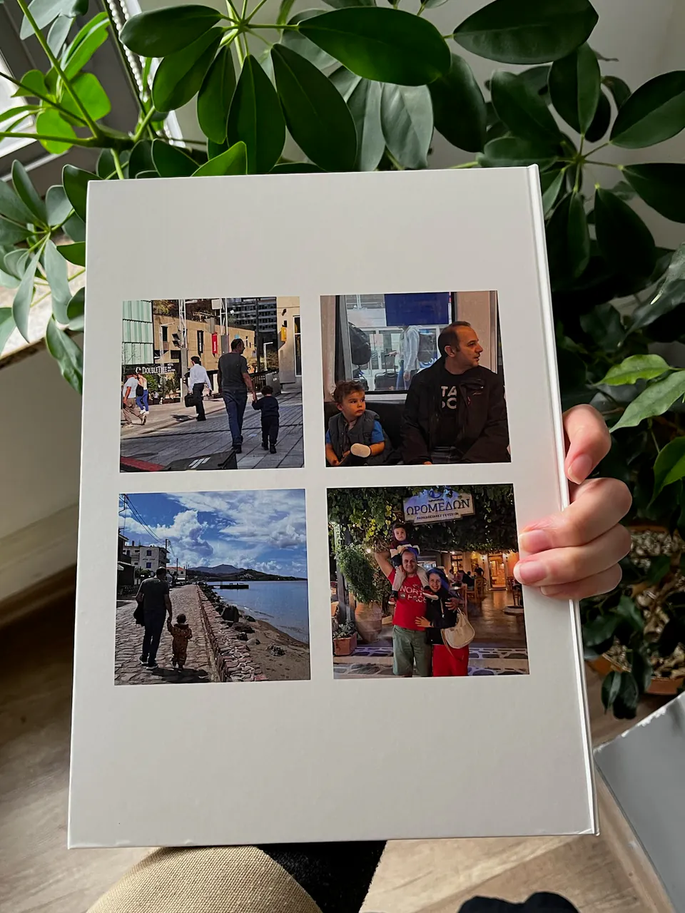 Fotoğraf kolajlı kapak: fotoğraflı fotokitap sayfaları