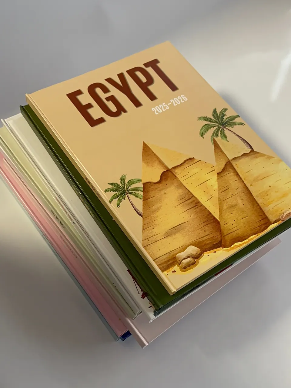 Egypt: fotokitaplar bir arada